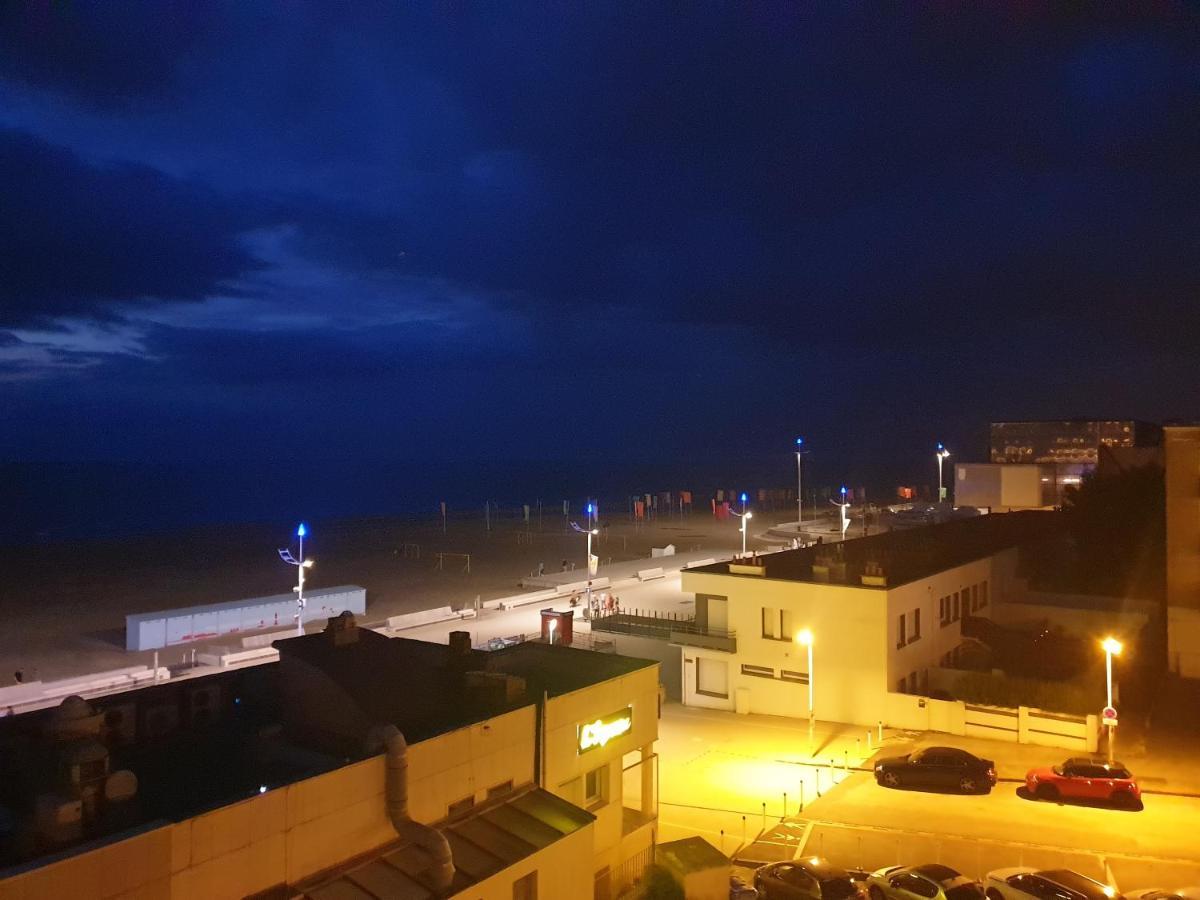 Studio Vue Mer Au Coeur De Malo Les Bains Pieds Dans L Eau Dunkirk Bagian luar foto